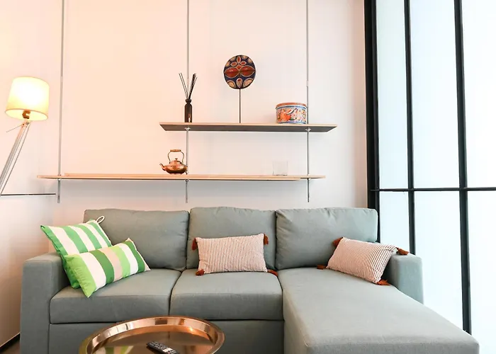 Coqueto Y Acogedor Apartamento Temporal Con Estilo En Madrid Fov16